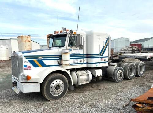 1995 Peterbilt 378 Semi Truck - Spokane