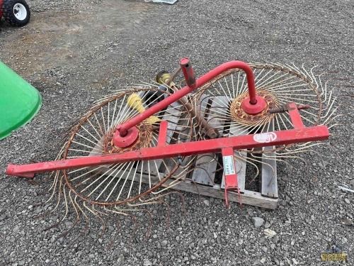 Vicon 2-Wheel Rake