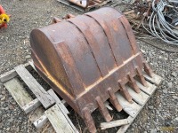 36" Excavator Bucket