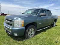 2011 Chevrolet Silverado Pickup Truck LT