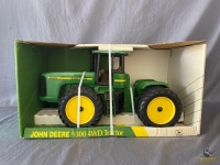 NIB Ertl John Deere 9300 4WD Tractor