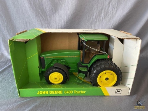 NIB Ertl John Deere 8400 MFWD Tractor