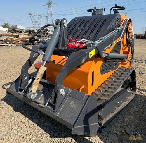 Landhero Mini Skid Steer Loader