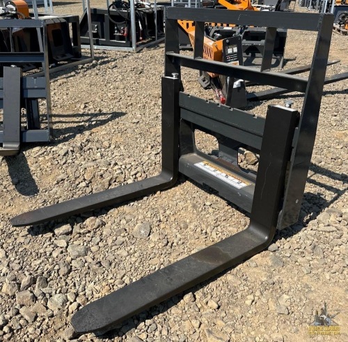 Wolverine MPF-11-2500G Mini Skid Steer Pallet Fork