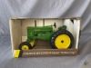 NIB Ertl John Deere 1953 70 Row Crop Tractor