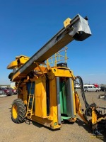 1999 Greguire G60 Grape Harvester