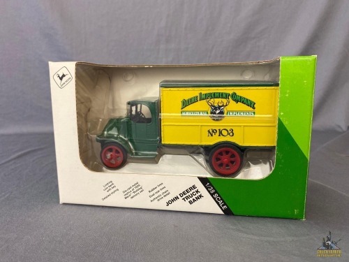 1/38 Ertl John Deere Truck Bank