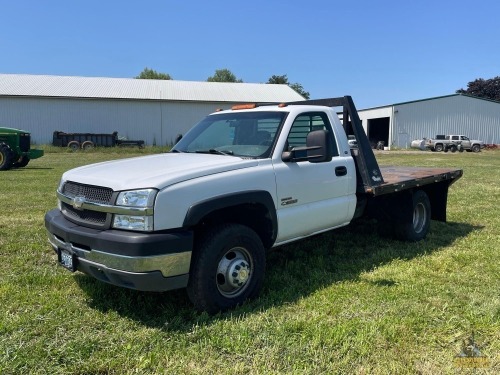 2003 Chevrolet Silverado 3500 Pickup Truck