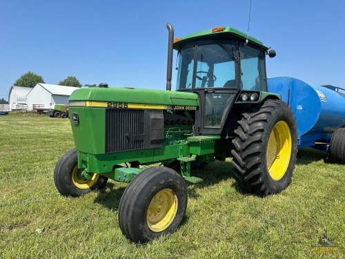 1990 John Deere 2955 Tractor