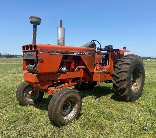 Allis-Chalmers 185 Tractor