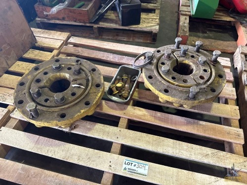 (2) JD 7810 Hubs