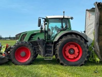 2015 Fendt 828 Vario Tractor