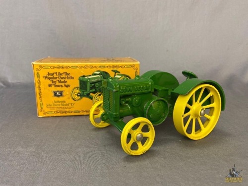 1/16 Ertl 1923 John Deere Model D Tractor