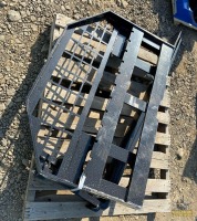 GIYI Skid Steer Pallet Fork Attachment