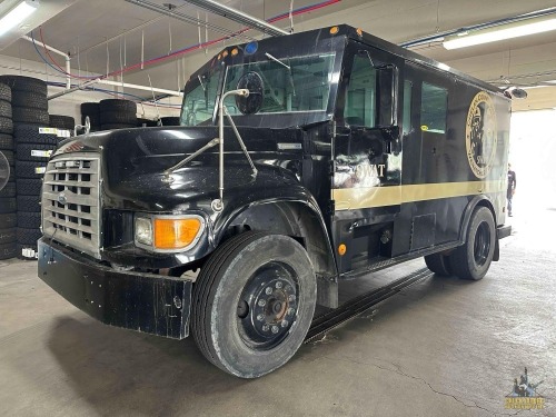 1996 Ford F800 SWAT Truck