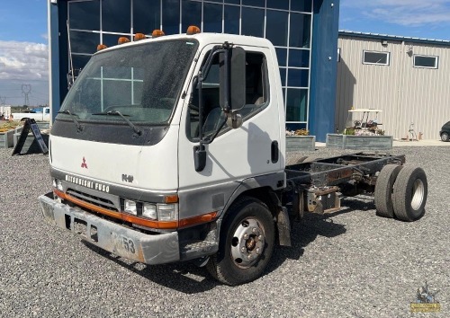 2003 Mitsubishi Fuso FE640 Truck