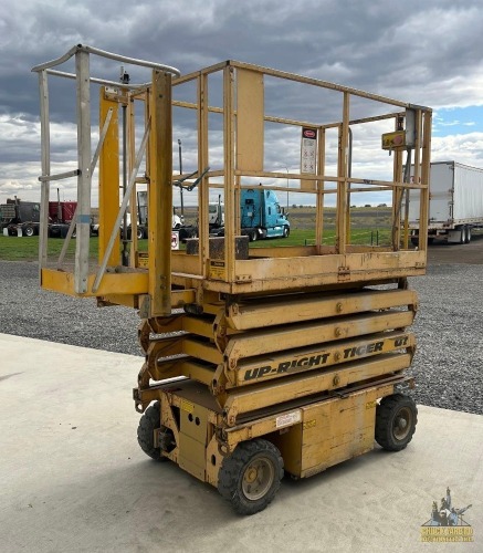 Up-Right Tiger Scissor Lift