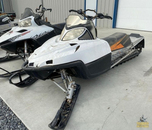 Arctic Cat 162 Snowmobile