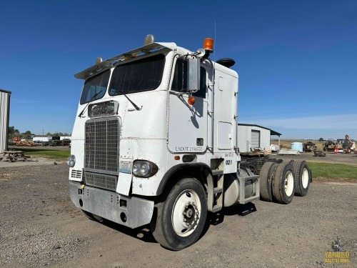 1984 Freightliner FLT COE Semi Truck - Warden