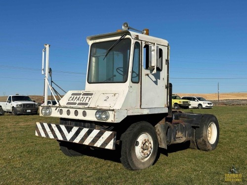 Capacity TJ4000E Trailer Jockey