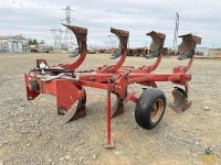 Case IH 145 Hydraulic Reset Plow