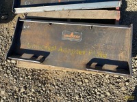 LandHonor Skid Steer Universal Adapter Plate