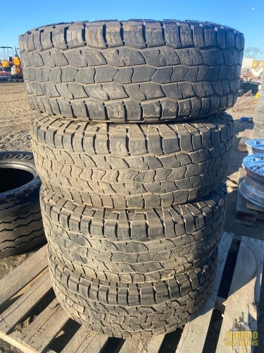 (4) Cooper LT275/70R18 W/ GMC Rims