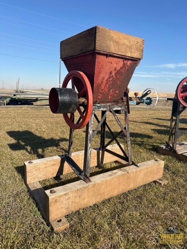 McCormick-Deering Grain Grinder