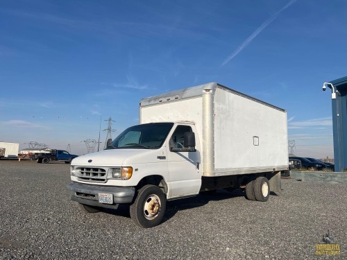 2002 Ford Econoline E-350 Box Van