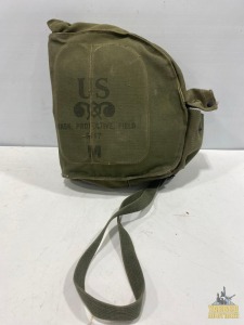 1961 M17 Gas Mask w/Bag