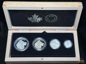 2016 Canada Fractional Wolf Silver Set