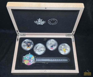 2015 Looney Tunes Silver $20 4pc Coin Set & Wrist Watch