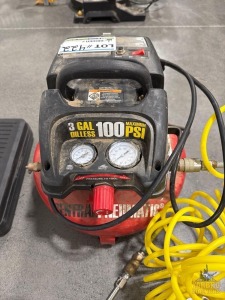 Central Pneumatic 3- Gallon Air Compressor