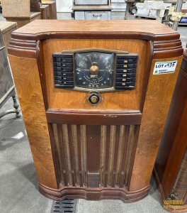 Antique Zenith Radio