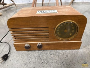 Antique Midland Radio