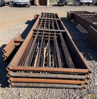 (8) HD 24' Free Standing Cattle Panels