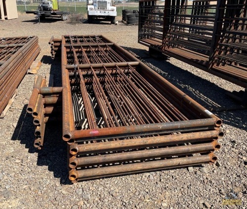 (8) HD 24' Free Standing Cattle Panels