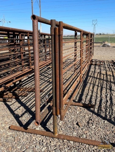 (2) HD 24' Free Standing Cattle Panels w/ 11' Gates