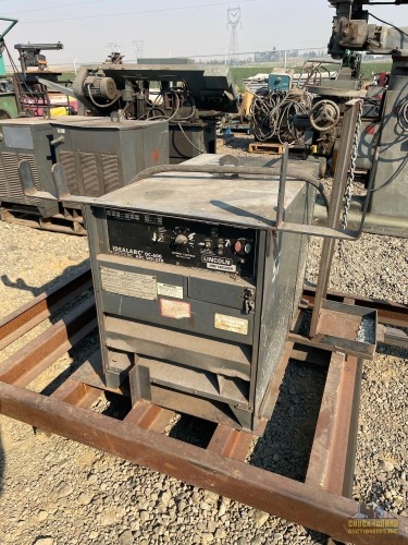 Lincoln Idealarc DC600 Welder