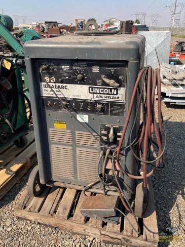 Lincoln Idealarc TIG 300/300 Welder