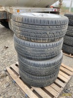 (4) 275/45R22 Tires w/Aluminum Ford 6 Hole Rims