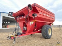 J&M 875-18 Grain Cart