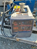 Hobart Handler 175 Wirefeed Welder w/Cart