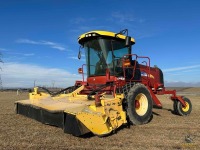 2009 New Holland H8080 Swather