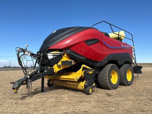 2021 New Holland 340 HD Baler