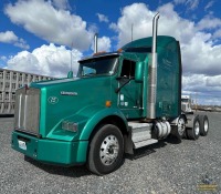 2013 Kenworth T800 Semi