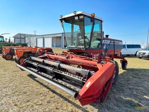 Hesston 8400 Swather