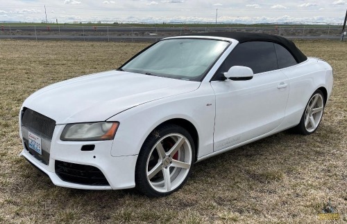 2010 Audi S5 Convertible Car