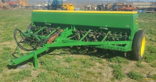 John Deere 8300 Grain Drill - Wapato