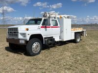 1991 Ford 800 Crew Cab Service Truck